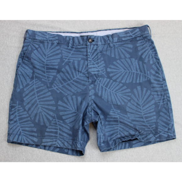 Tommy Hilfiger Shorts Mens 40 Blue Tropical Leaf Hawaiian Slash Pockets Mid-Rise - Picture 1 of 7